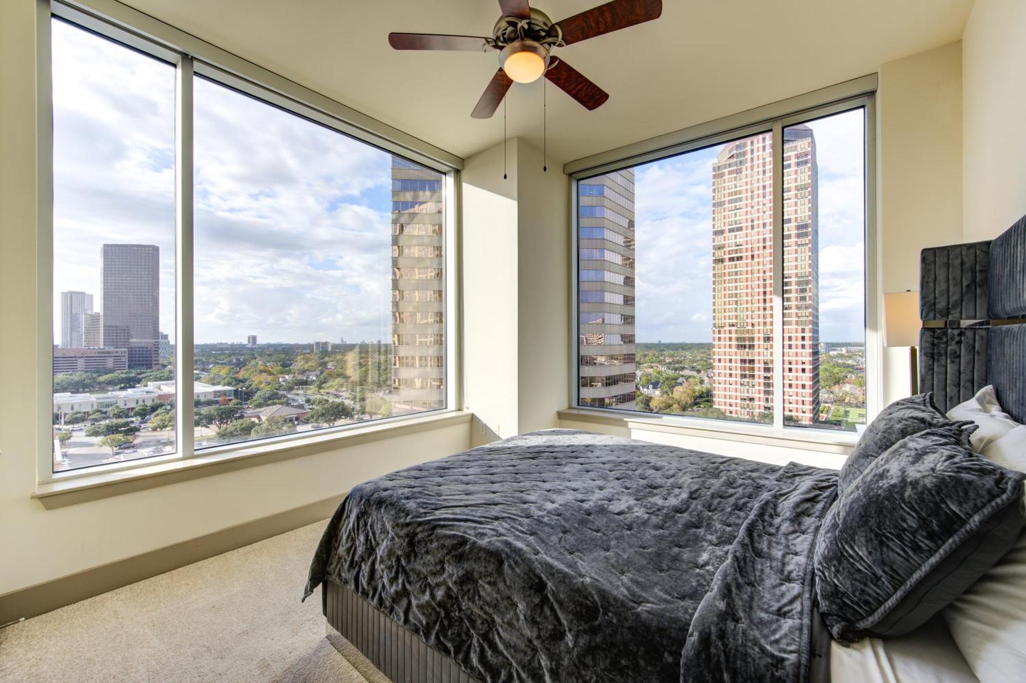 Hanover Post Oak Houston Room photo